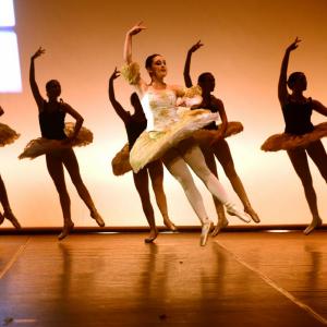 Fotografía de Conservatorio de Danza. Paquita en el Teatro Pablo Neruda de Peligros - Conservatorio de Danza