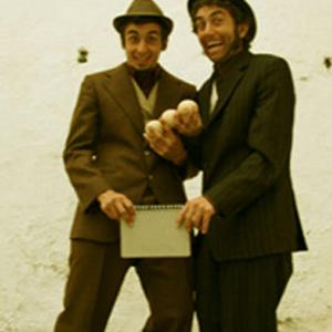 Fotografía de Vivir del bolo: Dos capullos - Vivir del Bolo