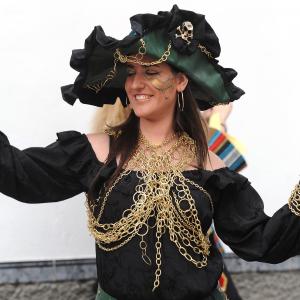 Fotografía de Desfiles de Moros y Cristianos en Cúllar - Comparsas de moros y cristianos de Cúllar