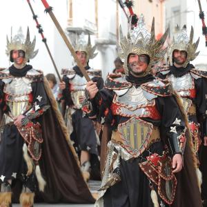 Fotografía de Desfiles de Moros y Cristianos en Cúllar - Comparsas de moros y cristianos de Cúllar