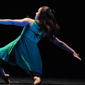 Fotografía de Conservatorio de Danza. Talleres Danza Contemporánea - Conservatorio de Danza