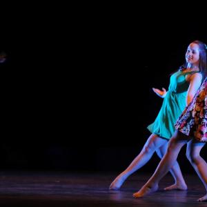Fotografía de Conservatorio de Danza. Talleres Danza Contemporánea - Conservatorio de Danza