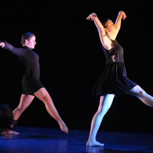 Fotografía de Conservatorio de Danza. Talleres Danza Contemporánea - Conservatorio de Danza