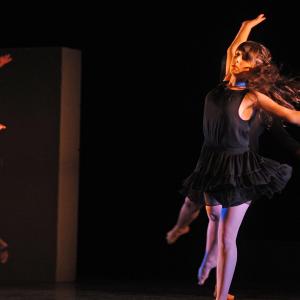 Fotografía de Conservatorio de Danza. Talleres Danza Contemporánea - Conservatorio de Danza