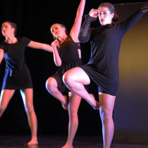Fotografía de Conservatorio de Danza. Talleres Danza Contemporánea - Conservatorio de Danza