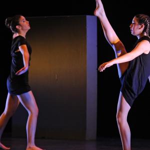 Fotografía de Conservatorio de Danza. Talleres Danza Contemporánea - Conservatorio de Danza