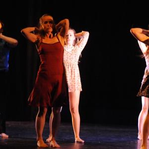 Fotografía de Conservatorio de Danza. Talleres Danza Contemporánea - Conservatorio de Danza