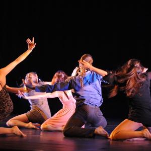 Fotografía de Conservatorio de Danza. Talleres Danza Contemporánea - Conservatorio de Danza