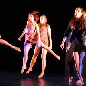 Fotografía de Conservatorio de Danza. Talleres Danza Contemporánea - Conservatorio de Danza