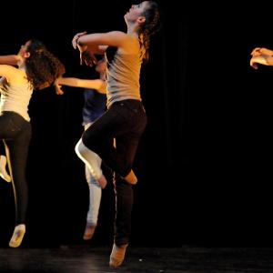 Fotografía de Conservatorio de Danza. Talleres Danza Contemporánea - Conservatorio de Danza