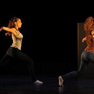 Fotografía de Conservatorio de Danza. Talleres Danza Contemporánea - Conservatorio de Danza