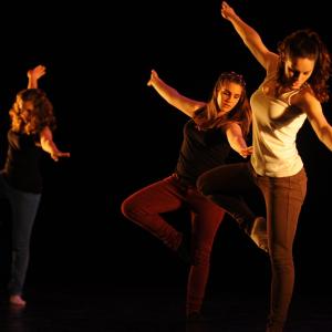 Fotografía de Conservatorio de Danza. Talleres Danza Contemporánea - Conservatorio de Danza