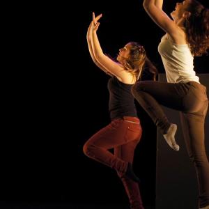 Fotografía de Conservatorio de Danza. Talleres Danza Contemporánea - Conservatorio de Danza