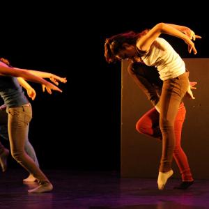 Fotografía de Conservatorio de Danza. Talleres Danza Contemporánea - Conservatorio de Danza