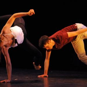 Fotografía de Conservatorio de Danza. Talleres Danza Contemporánea - Conservatorio de Danza