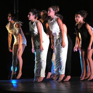 Fotografía de Conservatorio de Danza. Talleres Danza Contemporánea - Conservatorio de Danza
