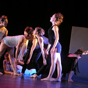 Fotografía de Conservatorio de Danza. Talleres Danza Contemporánea - Conservatorio de Danza