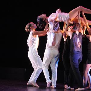 Fotografía de Conservatorio de Danza. Talleres Danza Contemporánea - Conservatorio de Danza