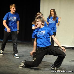 Fotografía de Muestra fin de curso de la Escuela de Teatro de Granada: Match improvisación - Escuela de Teatro de Granada
