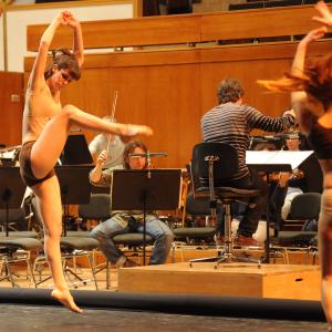 Fotografía de OCG con el conservatorio de danza, La creación del mundo - Conservatorio de Danza