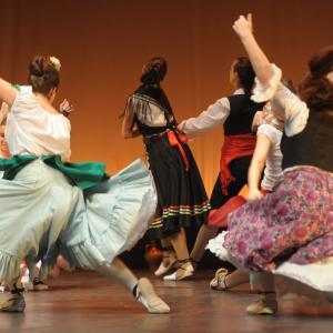 Fotografía de Talleres de danza española - Conservatorio de Danza