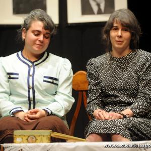 Fotografía de Escuela de Teatro de Granada: Maribel y la extraña familia - Escuela de Teatro de Granada