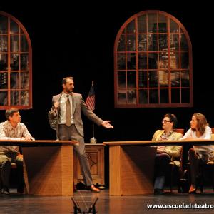 Fotografía de Escuela de Teatro de Granada: El jurado - Escuela de Teatro de Granada