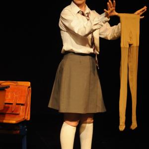 Fotografía de ¿Por qué John Lennon lleva falda? - La Palabra Teatro