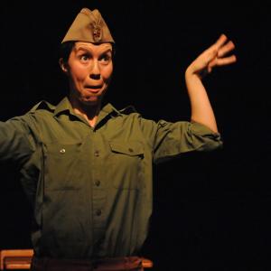 Fotografía de ¿Por qué John Lennon lleva falda? - La Palabra Teatro