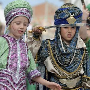 Fotografía de Desfiles de Moros y Cristianos (galería 2) - Comparsas de moros y cristianos de Cúllar