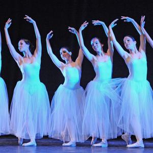 Fotografía de Conservatorio de Danza: Día Internacional de la danza 2 - Conservatorio de Danza