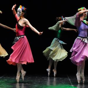 Fotografía de Asociación Tiempo Presente: Arcoiris de estilos - Grupo de Danza Tiempo Presente