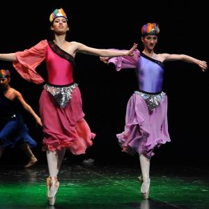 Fotografía de Asociación Tiempo Presente: Arcoiris de estilos - Grupo de Danza Tiempo Presente