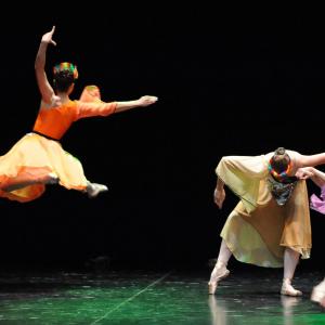 Fotografía de Asociación Tiempo Presente: Arcoiris de estilos - Grupo de Danza Tiempo Presente