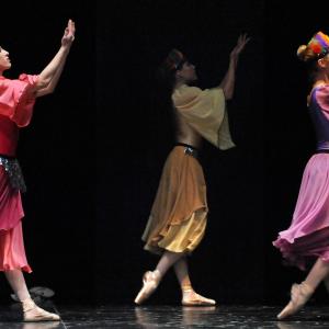 Fotografía de Asociación Tiempo Presente: Arcoiris de estilos - Grupo de Danza Tiempo Presente