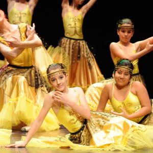 Fotografía de Asociación Tiempo Presente: Arcoiris de estilos - Grupo de Danza Tiempo Presente