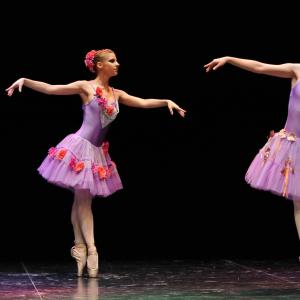 Fotografía de Asociación Tiempo Presente: Arcoiris de estilos - Grupo de Danza Tiempo Presente