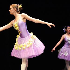Fotografía de Asociación Tiempo Presente: Arcoiris de estilos - Grupo de Danza Tiempo Presente