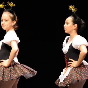 Fotografía de Asociación Tiempo Presente: Arcoiris de estilos - Grupo de Danza Tiempo Presente