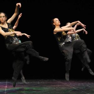 Fotografía de Asociación Tiempo Presente: Arcoiris de estilos - Grupo de Danza Tiempo Presente