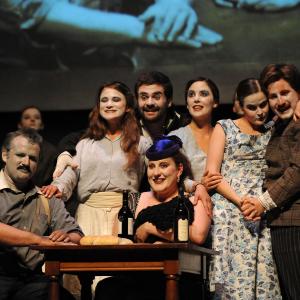 Fotografía de Cie Les Anachroniques: Entre Puertas y paredes - Cie Les Anachroniques