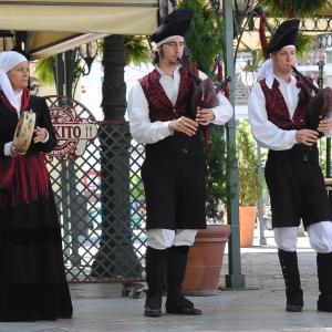 Fotografía de VI encuentro de músicos celtas en la Malahá.  Pasacalles por Granada - 