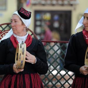 Fotografía de VI encuentro de músicos celtas en la Malahá.  Pasacalles por Granada - 