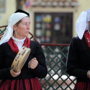 Fotografía de VI encuentro de músicos celtas en la Malahá.  Pasacalles por Granada - 