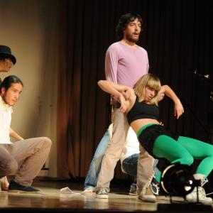 Fotografía de III festival internacional de Teatro Universitario: Zwölf - Aula de teatro de la UGR