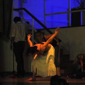 Fotografía de III festival internacional de Teatro Universitario: Zwölf - Aula de teatro de la UGR