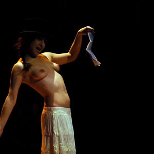 Fotografía de III festival internacional de Teatro Universitario: Zwölf - Aula de teatro de la UGR