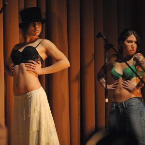 Fotografía de III festival internacional de Teatro Universitario: Zwölf - Aula de teatro de la UGR
