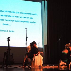 Fotografía de III festival internacional de Teatro Universitario: Zwölf - Aula de teatro de la UGR