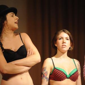Fotografía de III festival internacional de Teatro Universitario: Zwölf - Aula de teatro de la UGR